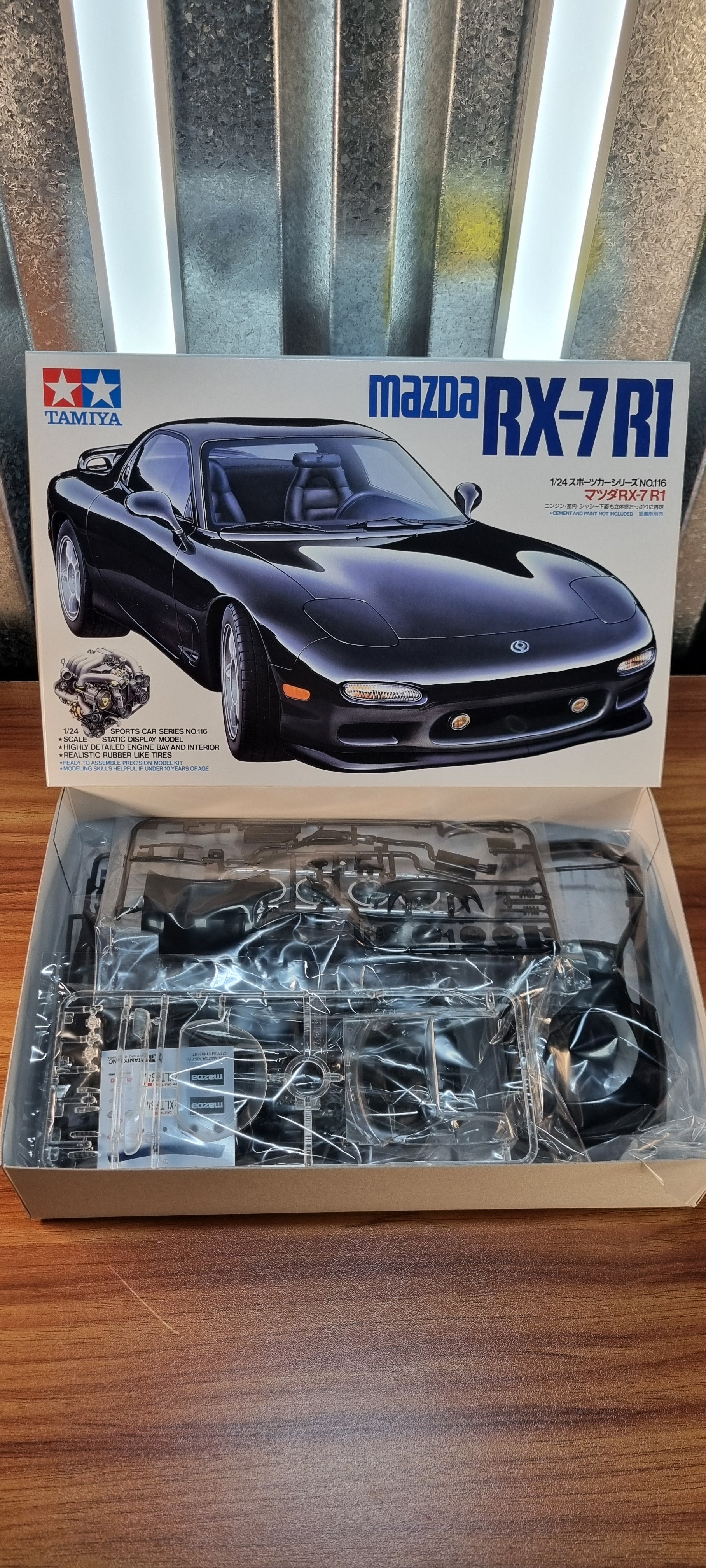 TAMIYA 24116 Mazda Rx-7 R1 1:24 Car Model Kit
