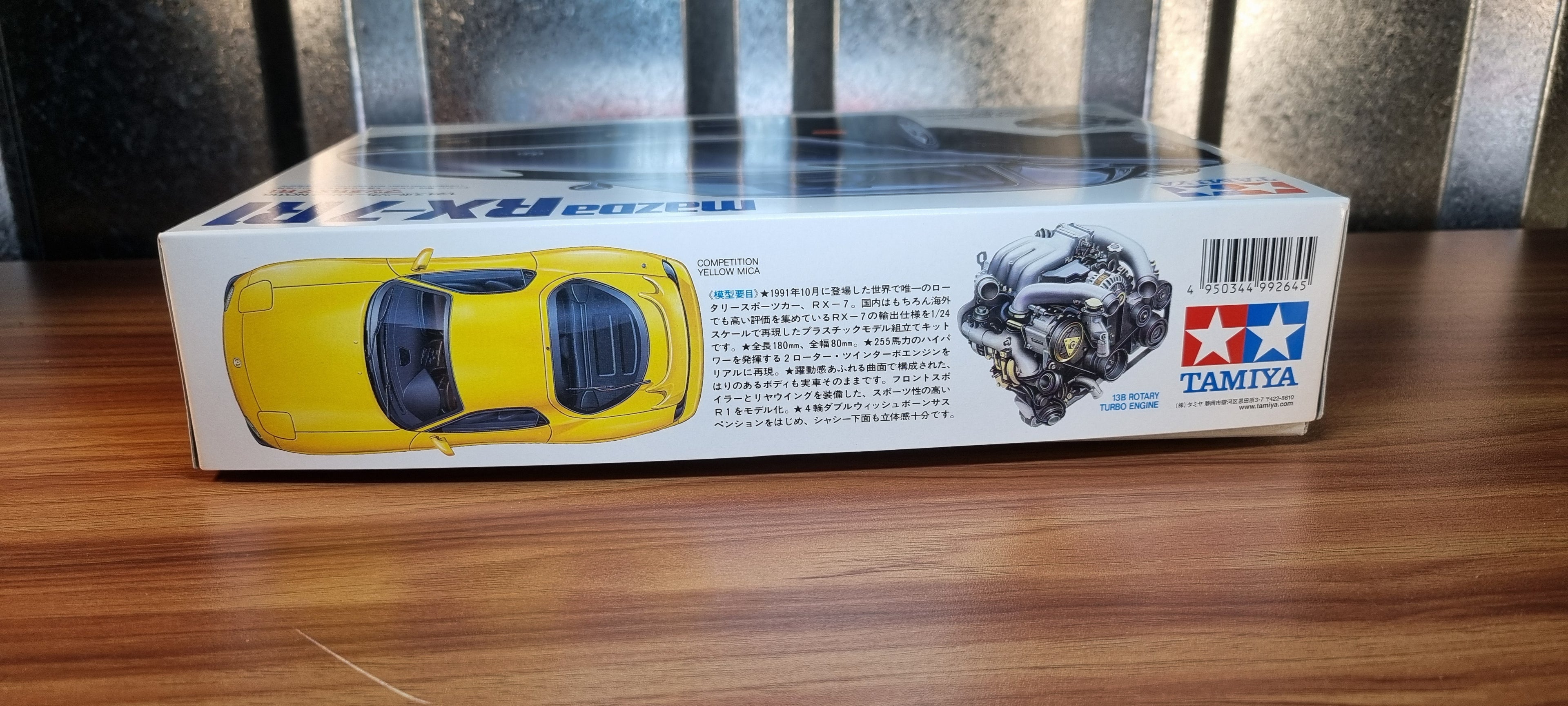 TAMIYA 24116 Mazda Rx-7 R1 1:24 Car Model Kit