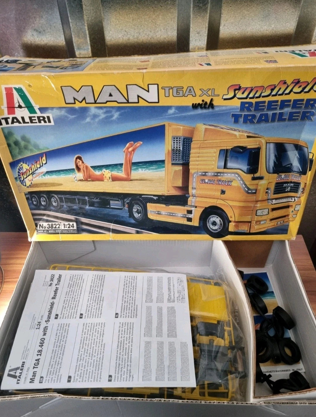 2004 Rare Italeri MAN Tga XL Sunshield Reefer Trailer 1/24 Scale Model Kit Truck