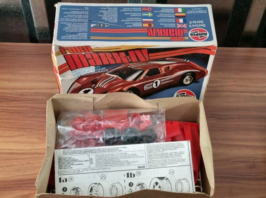 Vintage Airfix 1:25 Ford Mark IV Model Kit Series 6 982 Complete Unassembled