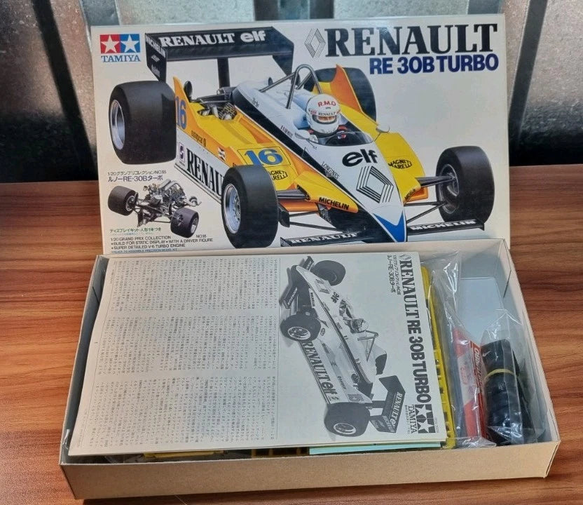 1983 Vintage Tamiya Renault RE-30B Turbo w Driver Figure 1/20 Plastic Model Kit