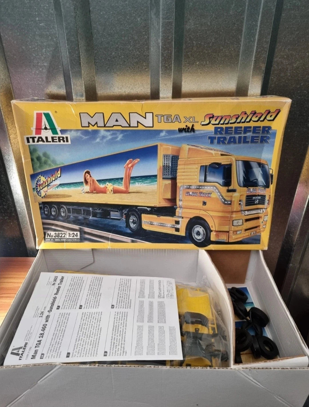 2004 Rare Italeri MAN Tga XL Sunshield Reefer Trailer 1/24 Scale Model Kit Truck